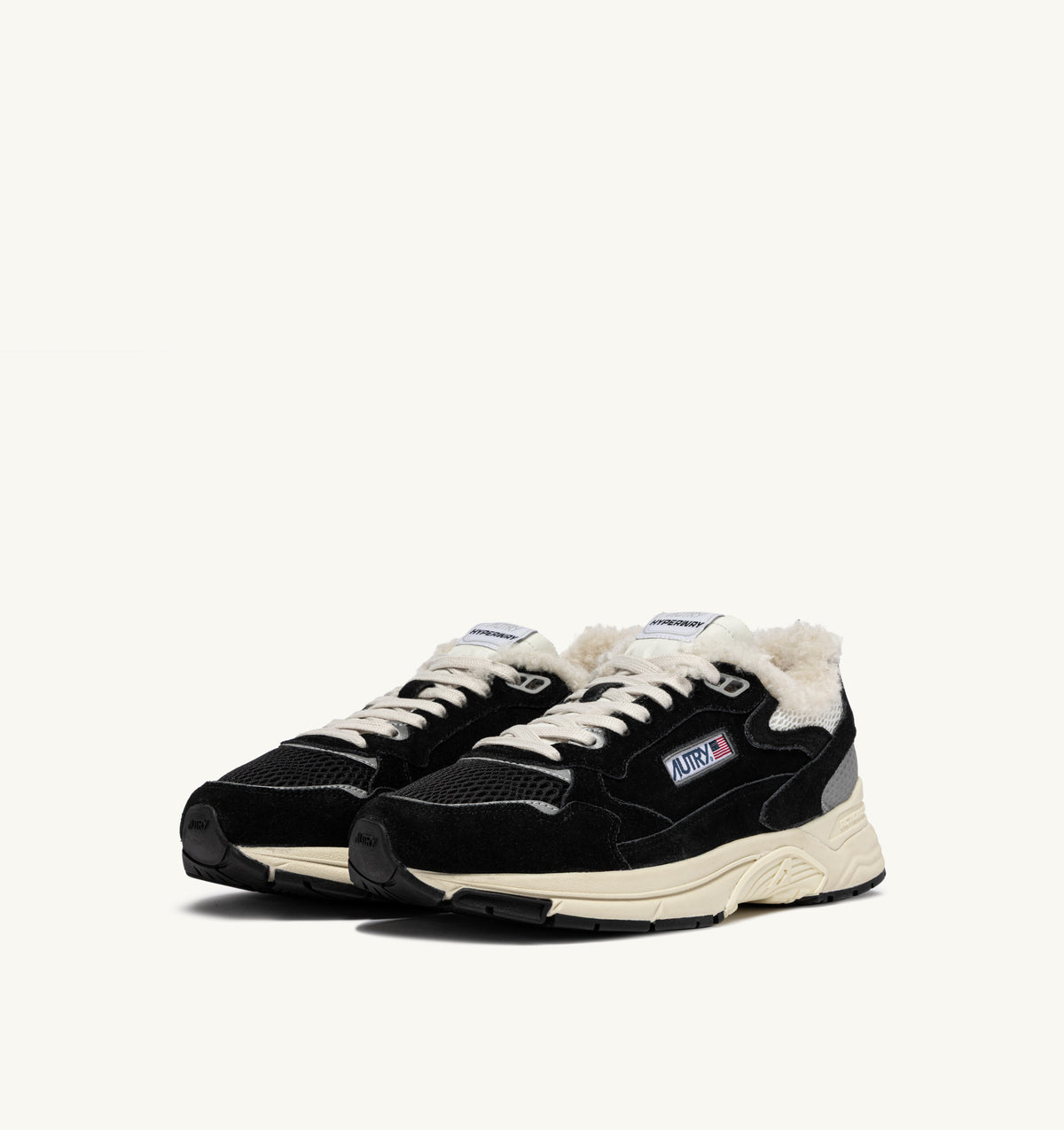 AUTRY Women Hyperway UM23 - Suede/Sherling Black/Silver