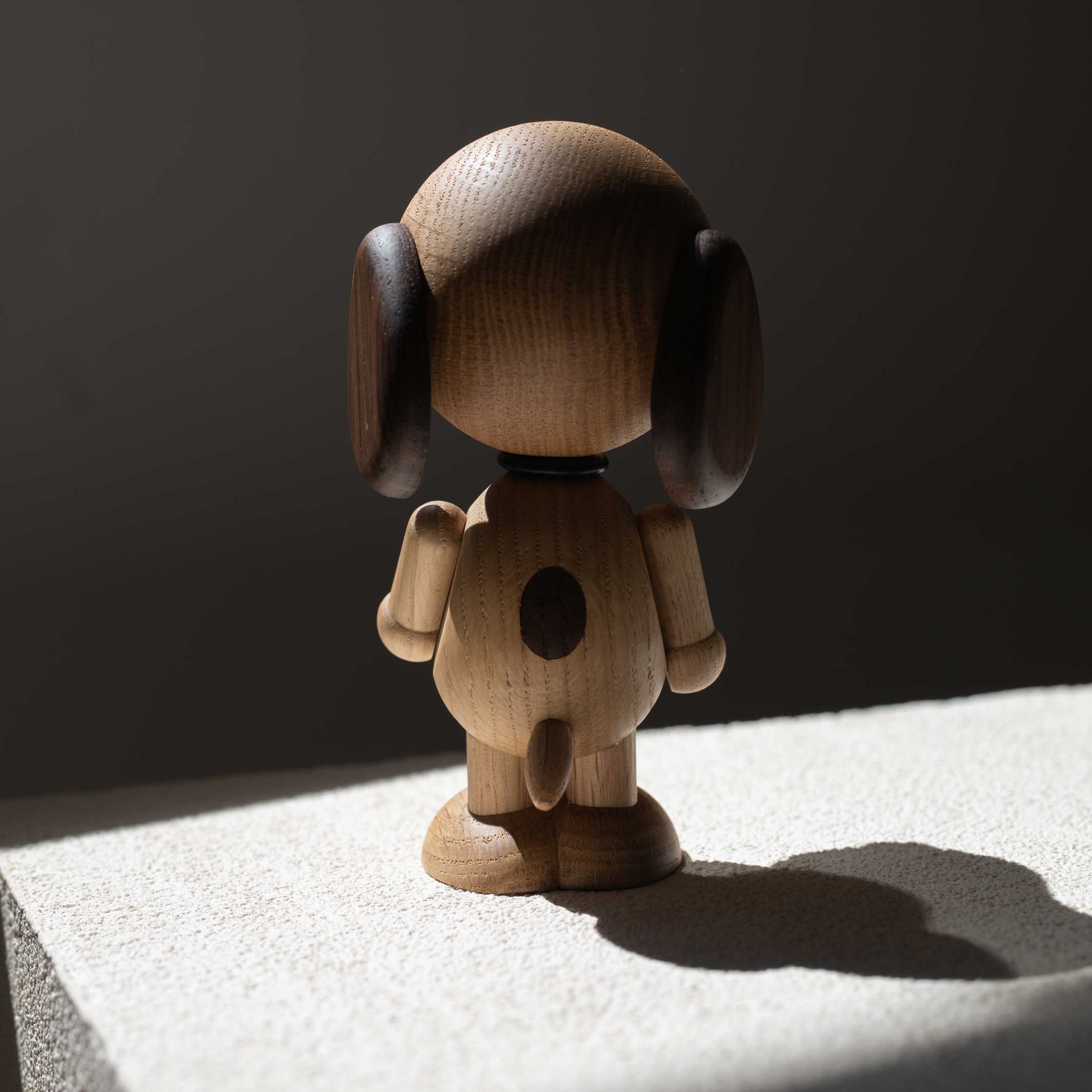 SNOOPY Holzfigur Eiche -small H14cm