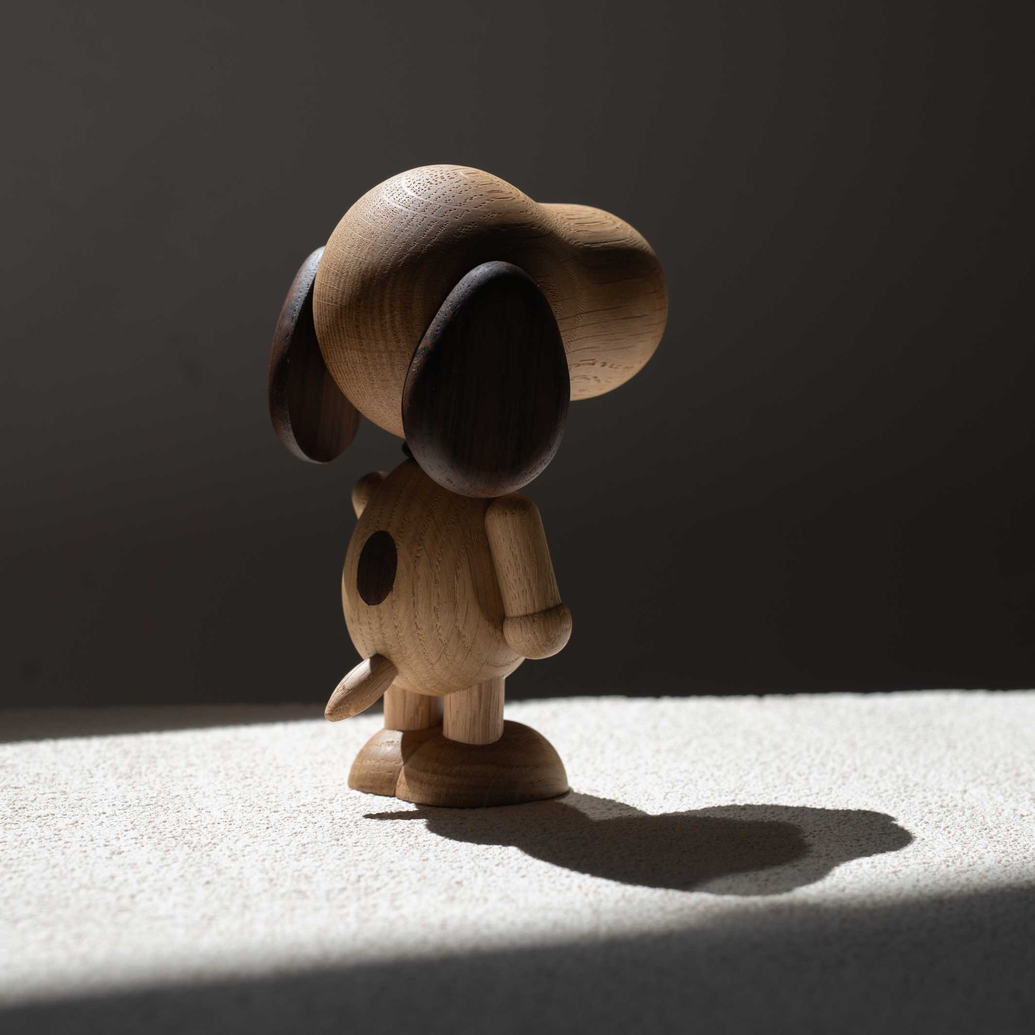 SNOOPY Holzfigur Eiche -small H14cm